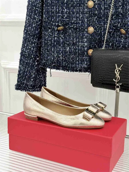 Salvatore Ferragamo Block-Heel Flats