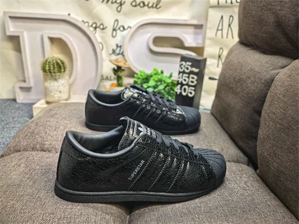 adidas SUPERSTAR LO PRO Shoes - HP3761