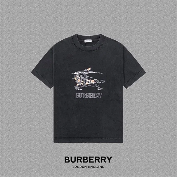 Burberry T-Shirt