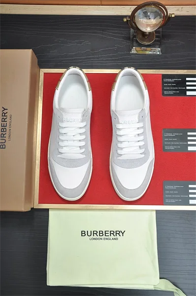 Burberry Sneakers