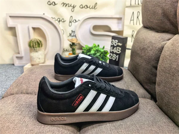 adidas VL COURT 2.0 Shoes