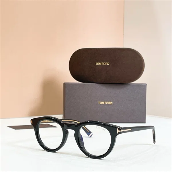 TOM FORD Sunglasses - TF1325
