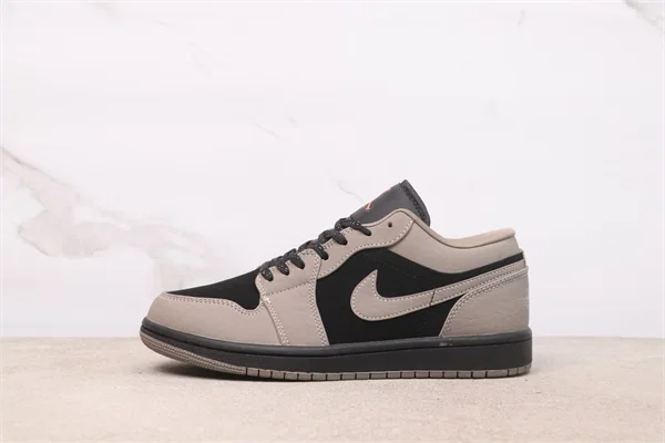 Air Jordan 1 Low IB7109-005